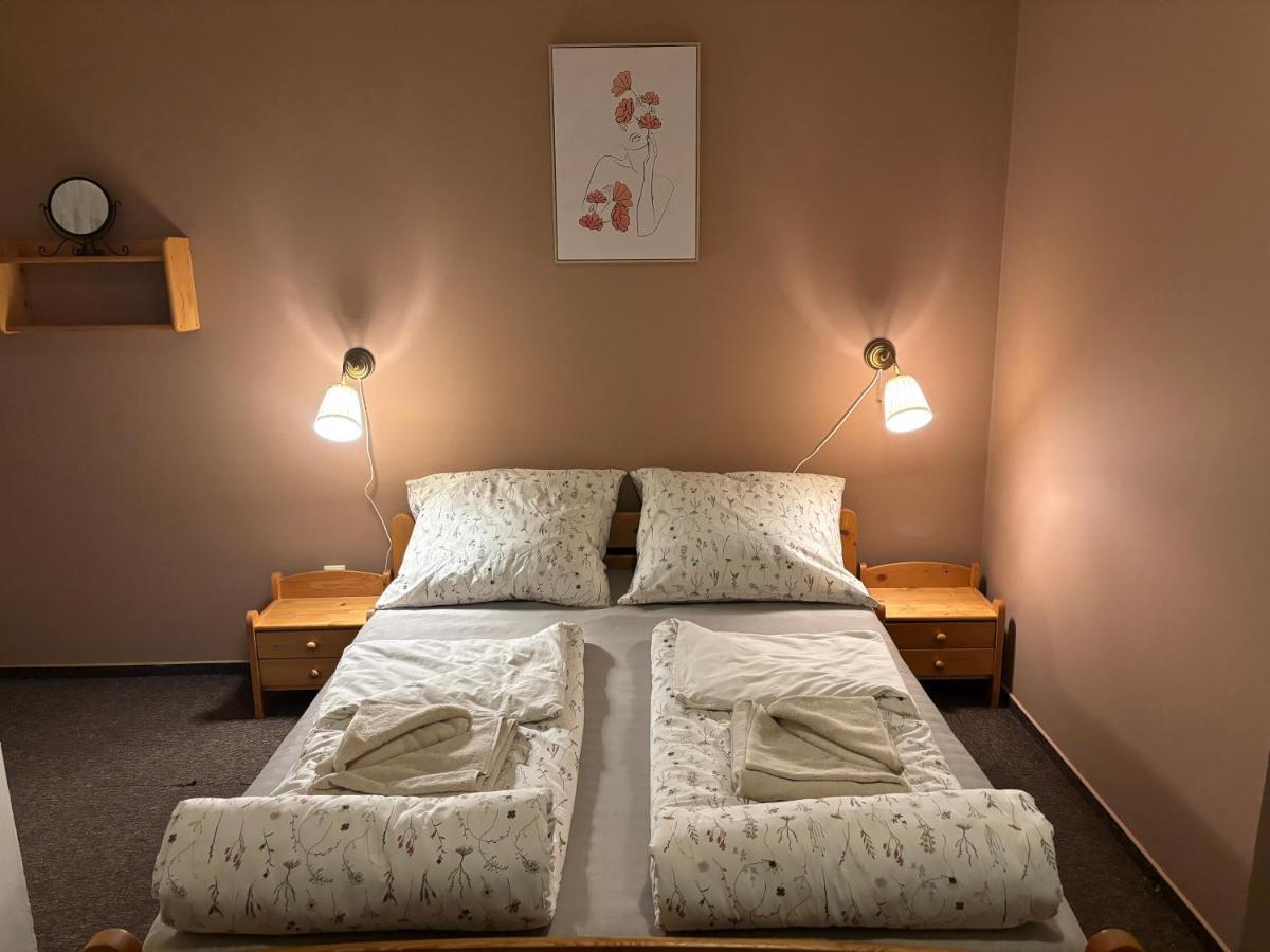 Penzion Verde Rosa 하라포프 외부 사진